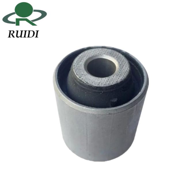 Ống lót tay đòn trục sau